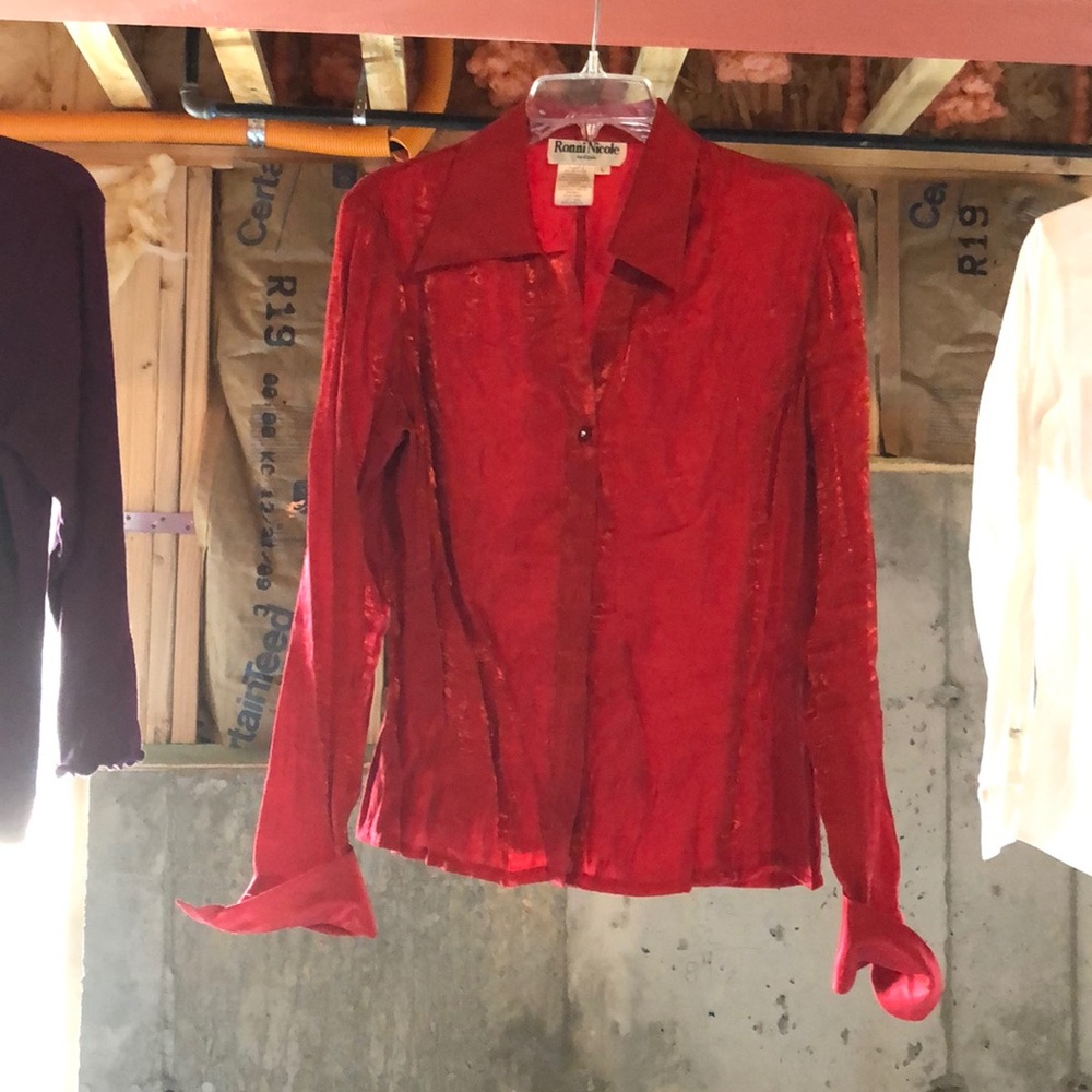 Collard Candy Apple button up blouse